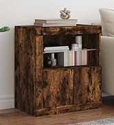 Armoire rustique en bois avec étagères ouvertes et rangements fermés, présentant des livres et des objets de décoration. Convient pour l'organisation de la maison.