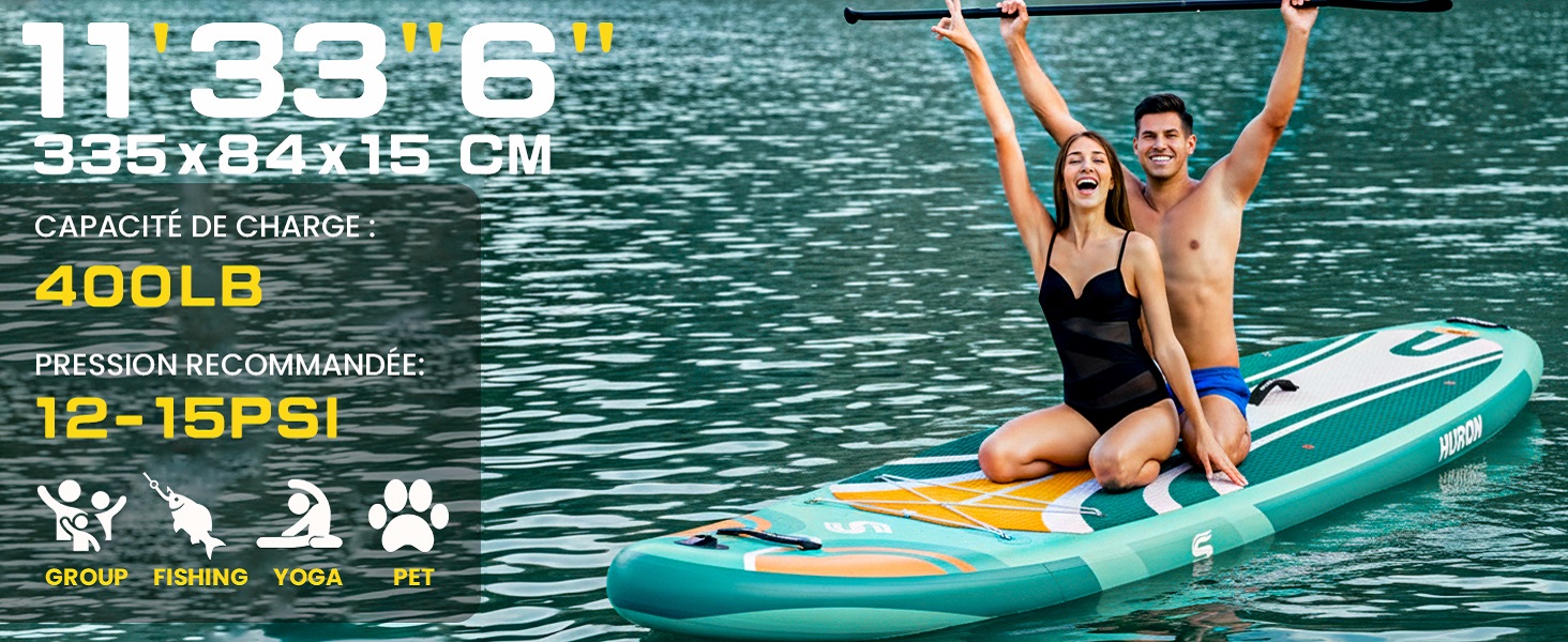 Le texte se lit comme suit : « 11 pieds 33,6 pouces, 365,7 x 84,15 cm, 400 livres, 12 à 15 psi ». Les spécifications du paddleboard gonflable sont présentées aux personnes pratiquant des activités nautiques.