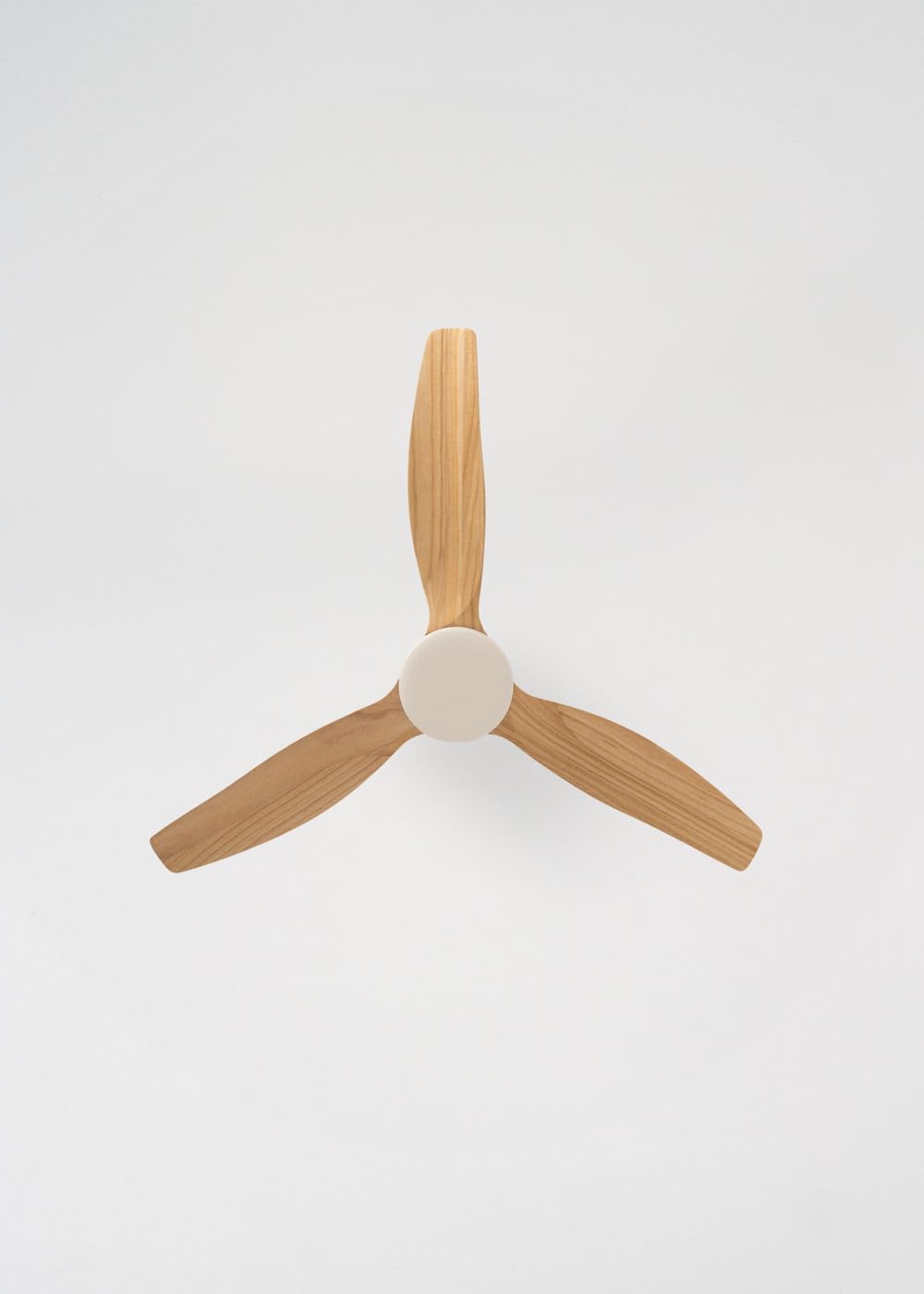 CREATE - Ventilateur plafond WindCalm - Ø112cm - lumière LED, pales bois, télécommande, 40W, été-hiver, 3 températures, 
