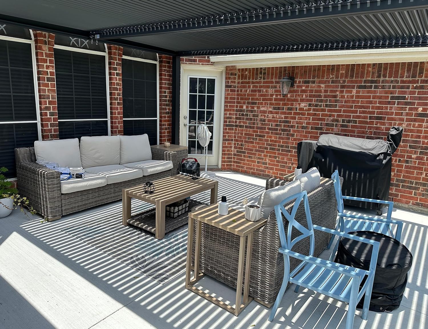 karaca-alisveris - Pergola bioclimatique - 4,8x3 m - stores enrouleurs, lames orientables, gris