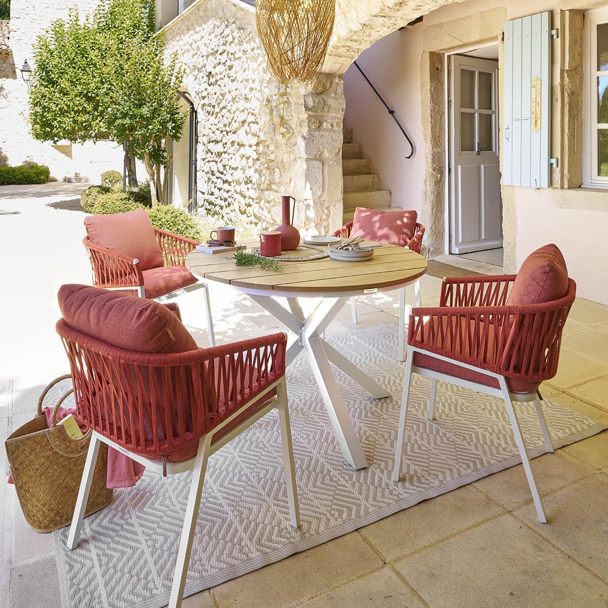 karaca-alisveris - Table Oriengo ronde - 4 places - aluminium et acacia