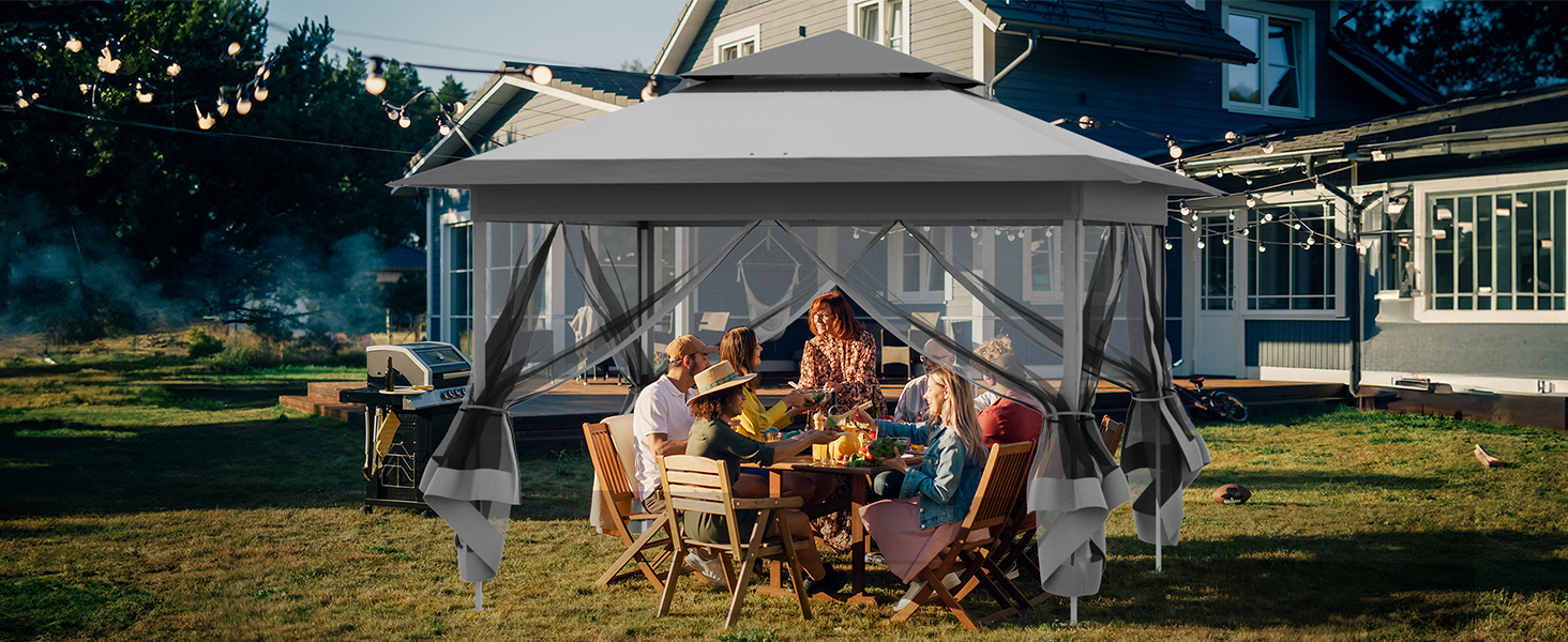 Pavillon avec 4 moustiquaires